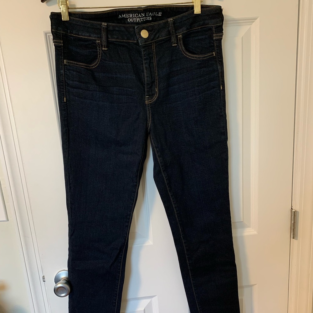 American Eagle Women’s Dark Wash Jegging